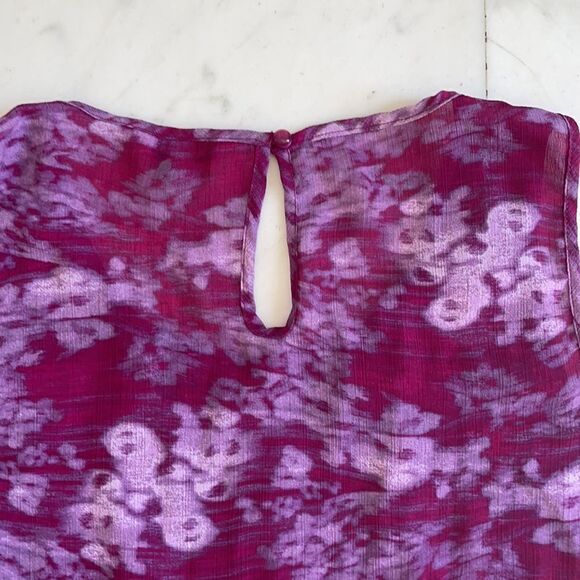 Juicy Couture Sliver Studded Purple Abstract Flowy Tank Top - Picture 7 of 7
